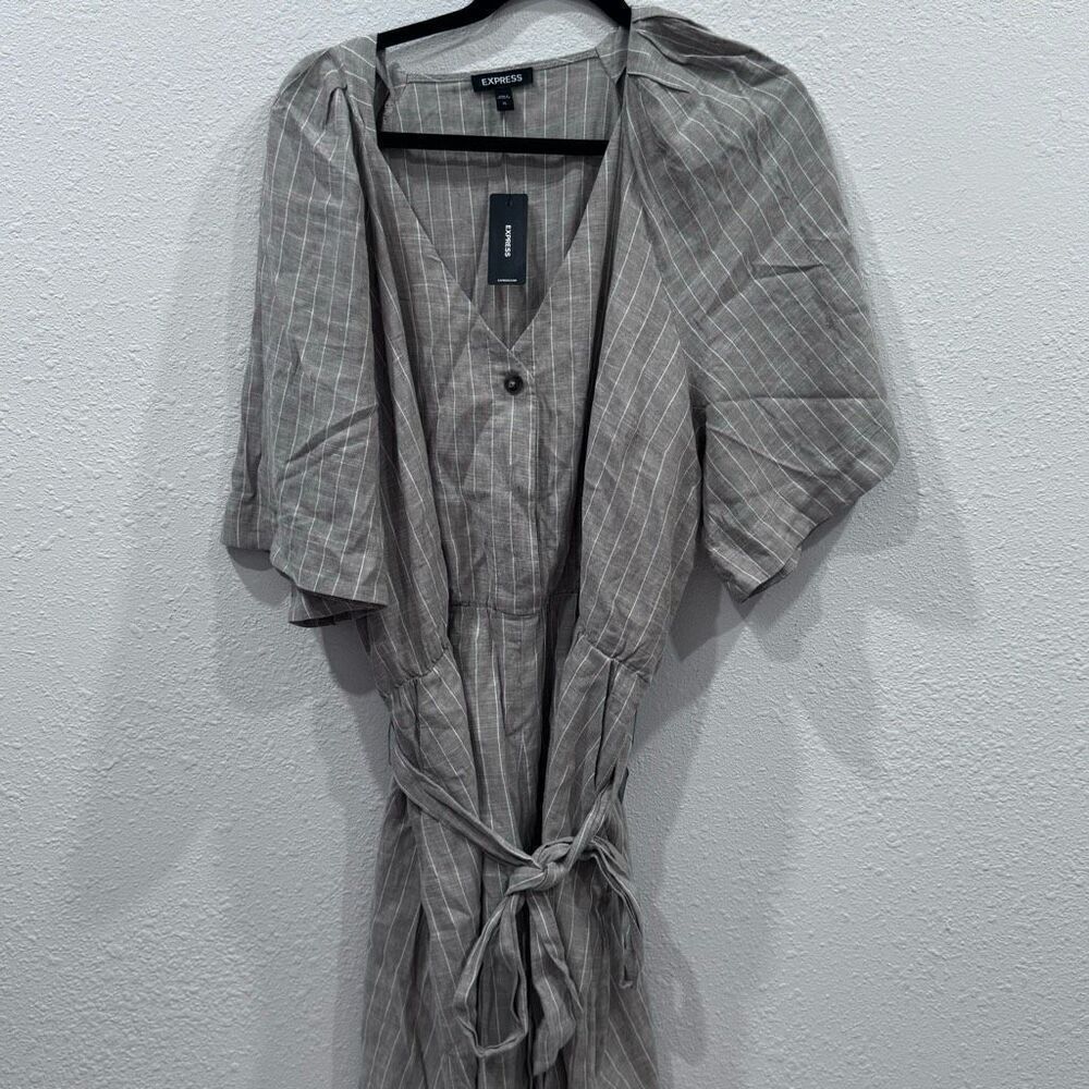 Express stripe romper size xl